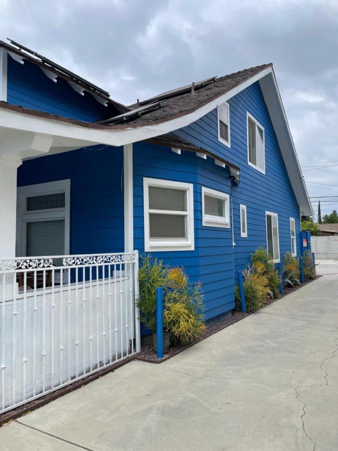 Small Private La Bedroom W Wifi - Private Fridge - Ac Near Usc - Exposition Park - Usc Memorial Coliseum - Banc Of California Bmo Stadium - Downtown Angeles Dtla - Of Southern California Usc!!! Habitación en casa particular Los Ángeles