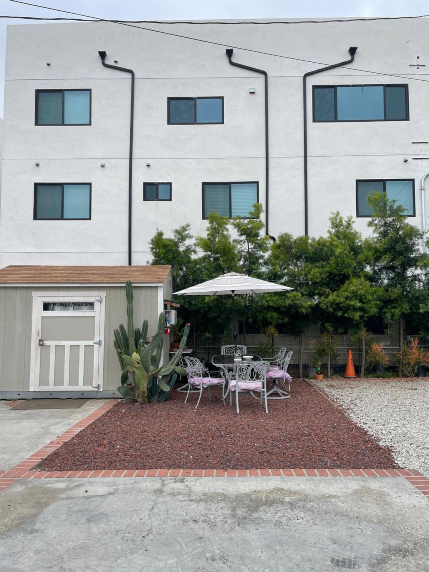 Small Private La Bedroom W Wifi - Private Fridge - Ac Near Usc - Exposition Park - Usc Memorial Coliseum - Banc Of California Bmo Stadium - Downtown Angeles Dtla - Of Southern California Usc!!! Los Ángeles
